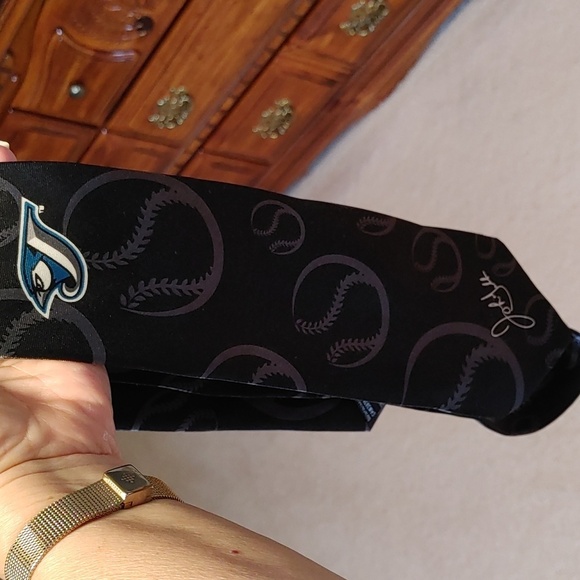 Toronto Blue Jays Black & Gray Tie - Picture 2 of 6